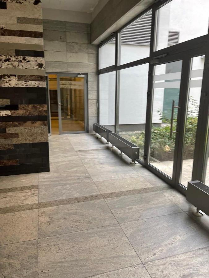 Apartament Obrzezna Airport Apartment วอร์ซอ ภายนอก รูปภาพ